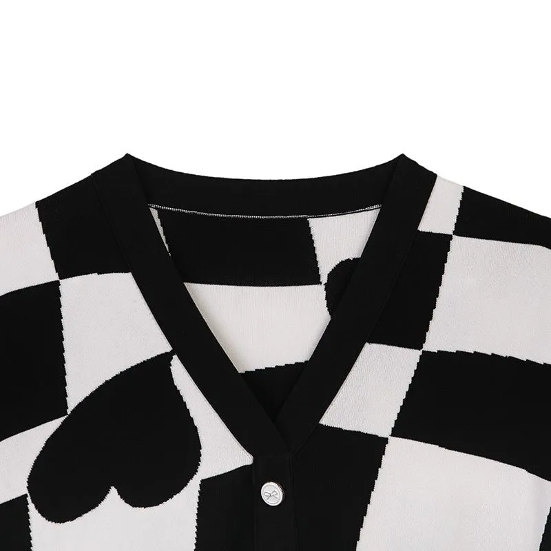 Black & White Short Sleeve Heart Pattern T-shirt