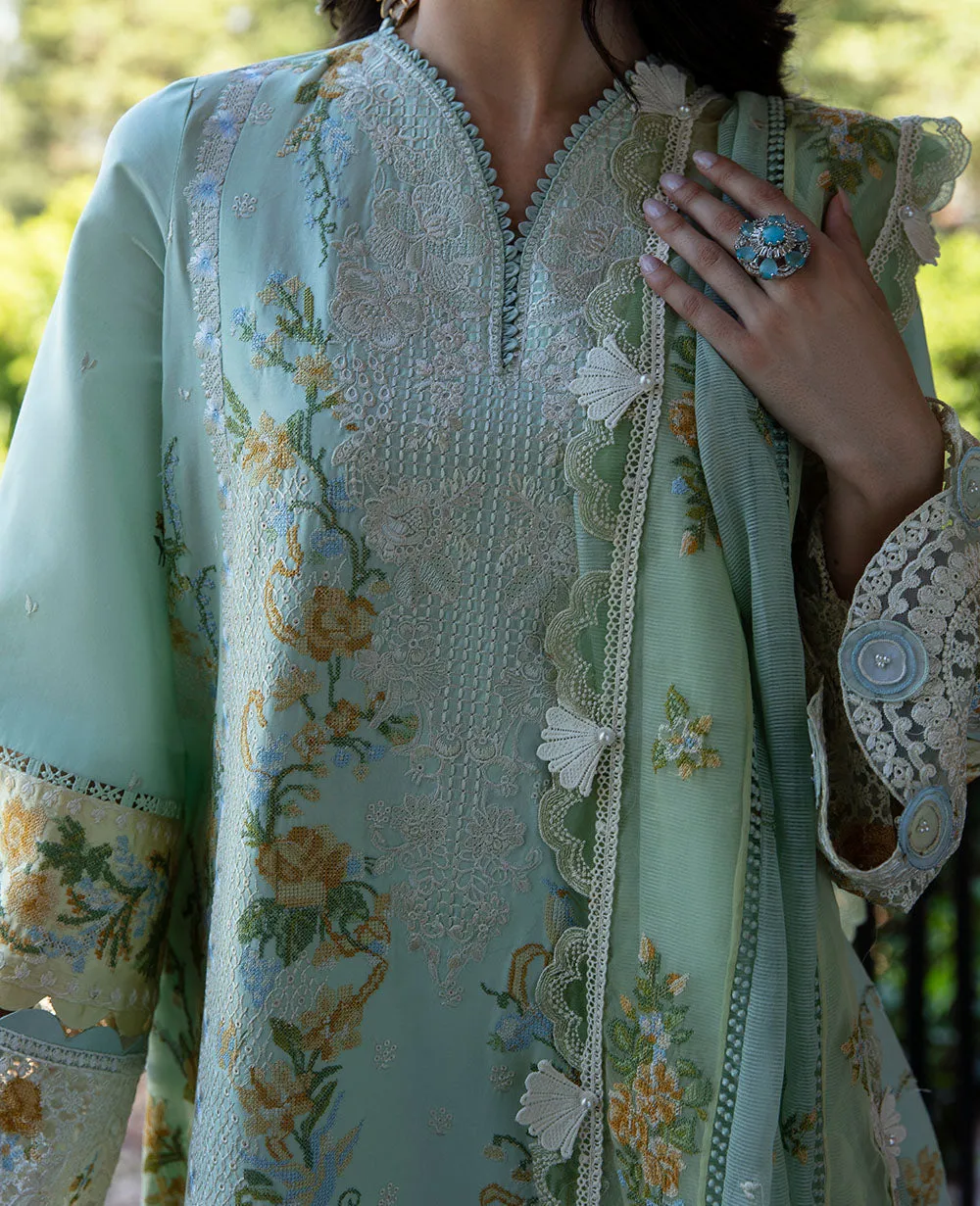 Ilana Eid Luxury Lawn '24 - Elaine (D6-B)