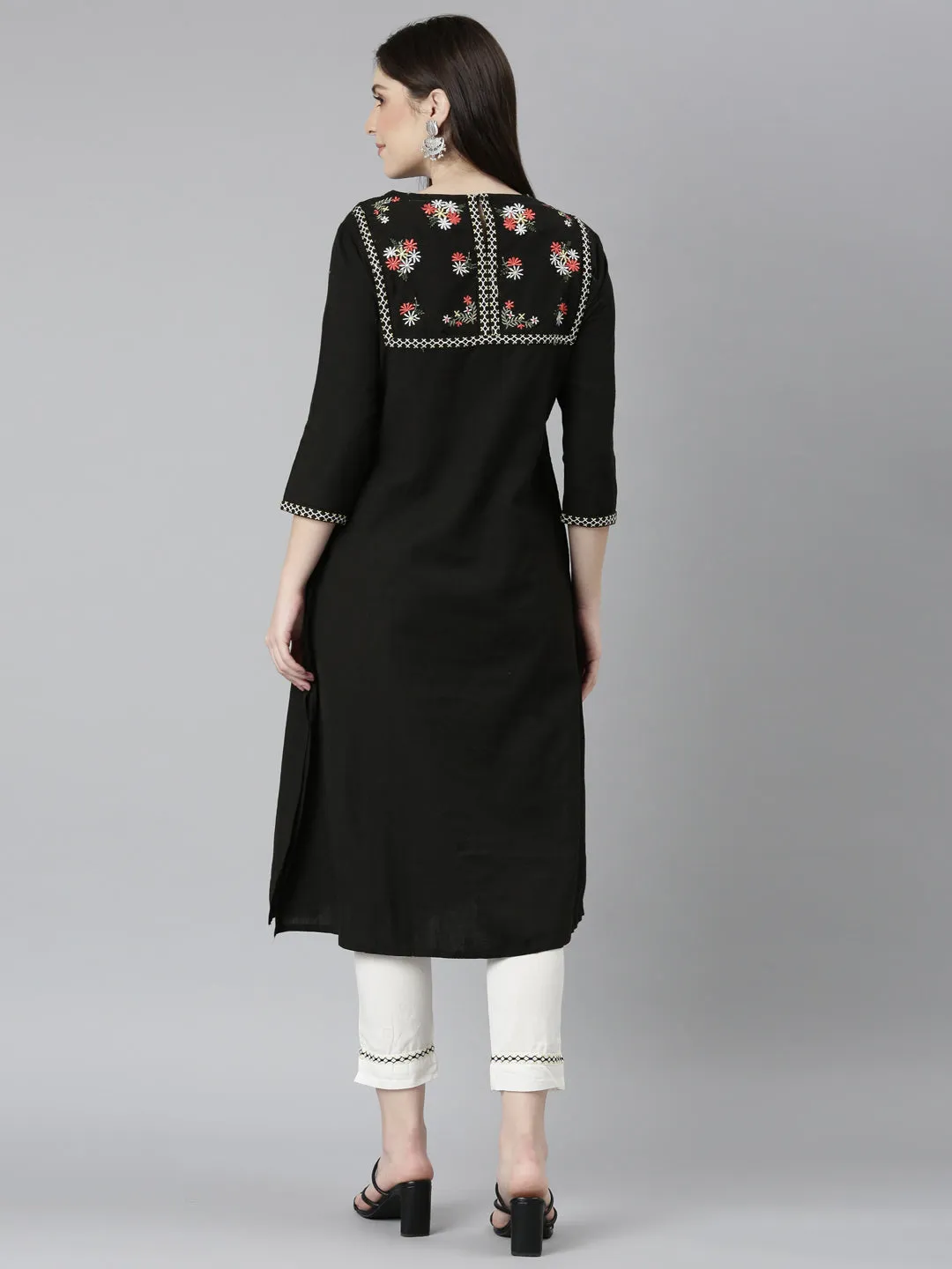 Neeru's Black Regular Straight Solid Kurta And Trousers