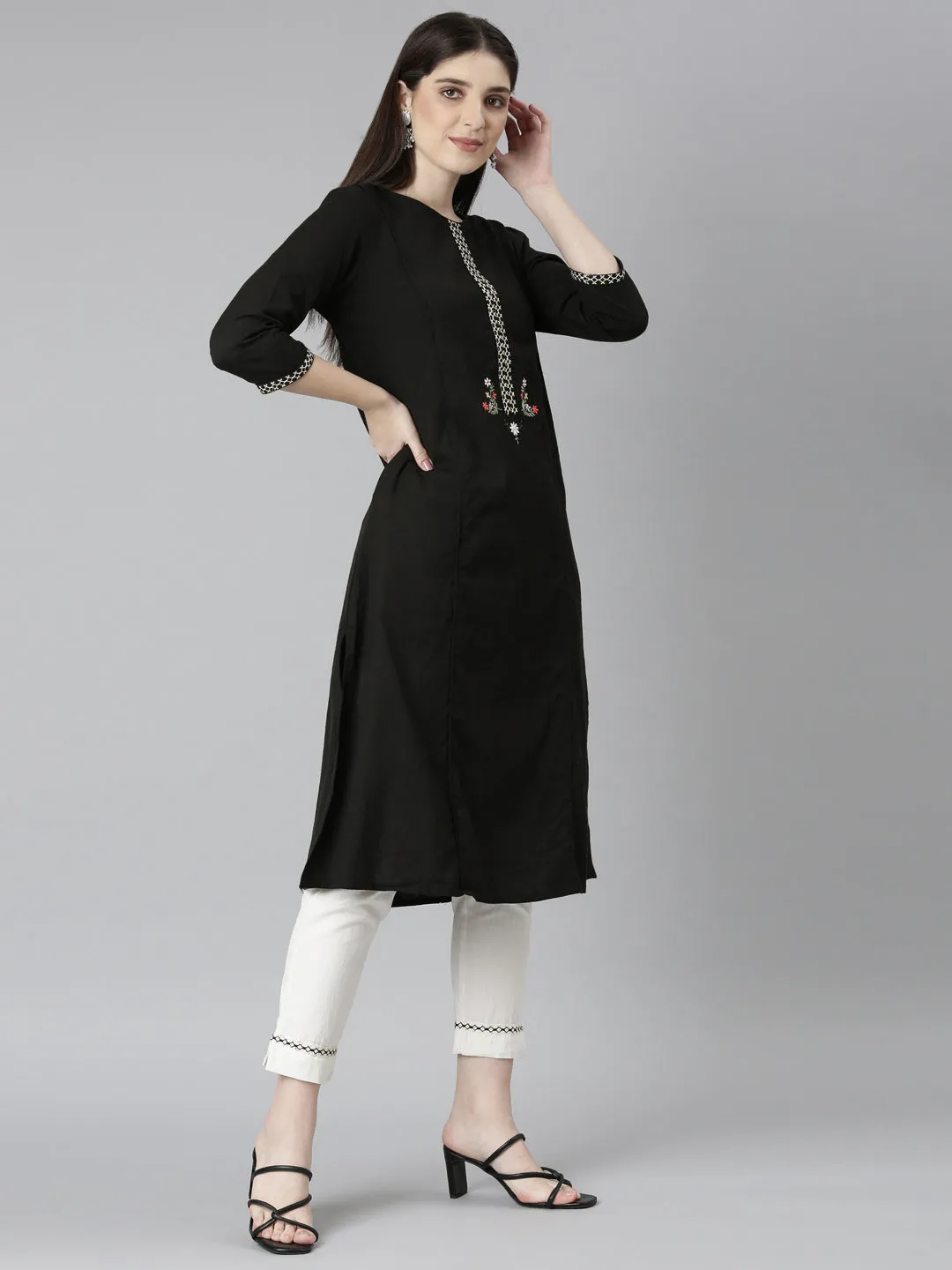 Neeru's Black Regular Straight Solid Kurta And Trousers