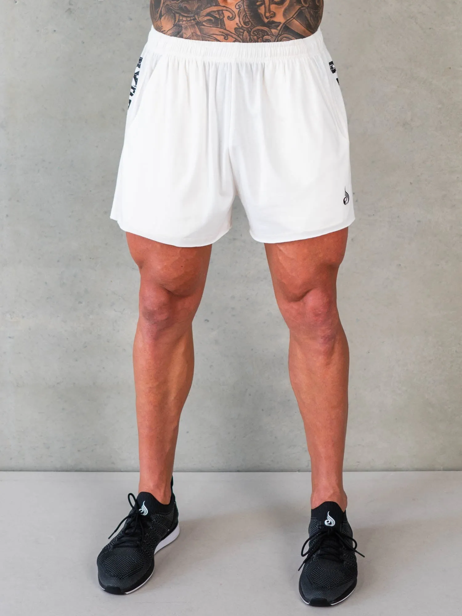 Octane Arnie Shorts - Off White