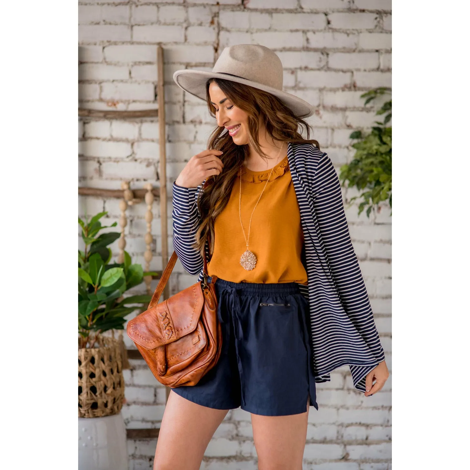 Relaxed Zipper Accent Shorts