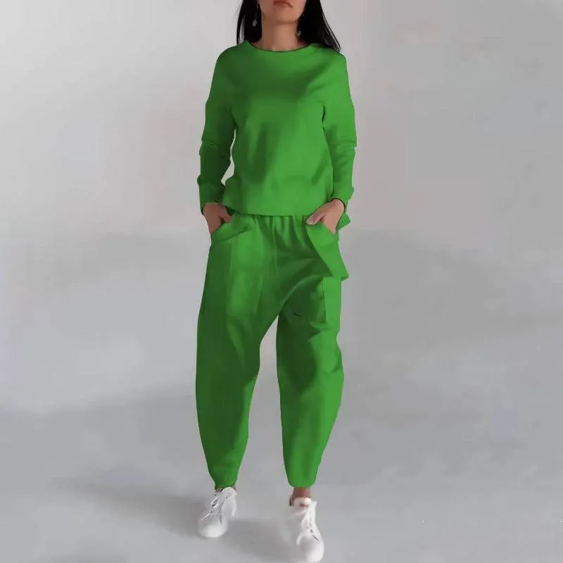 Solid Color Fashion Sweatshirt & Loose Trousers Set – Women's Long Sleeve Back Slit Top with Pockets