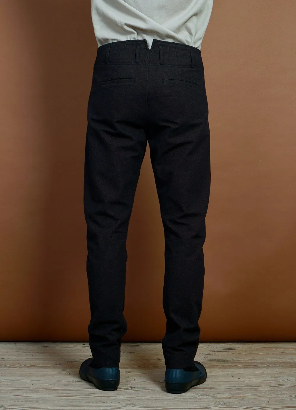 SVENNING | Slim Fit Trousers | Nero